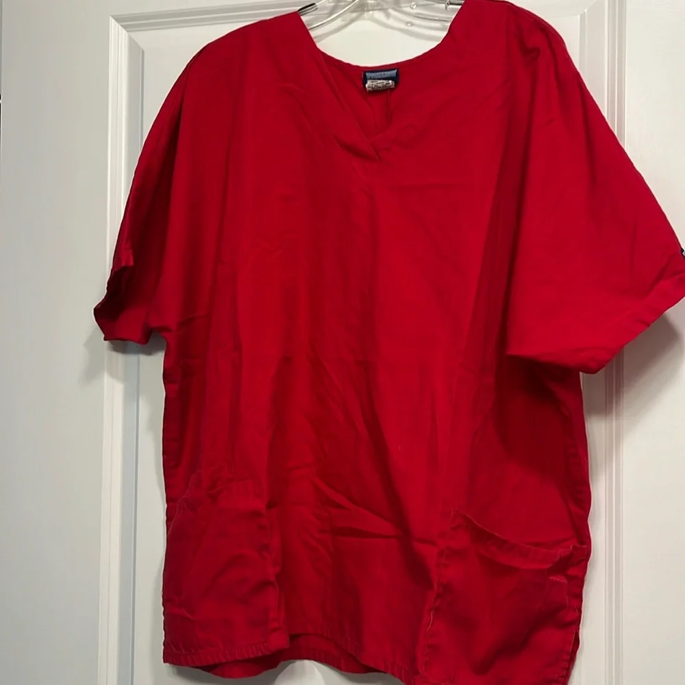 Scrub Top - Picture 1 of 6